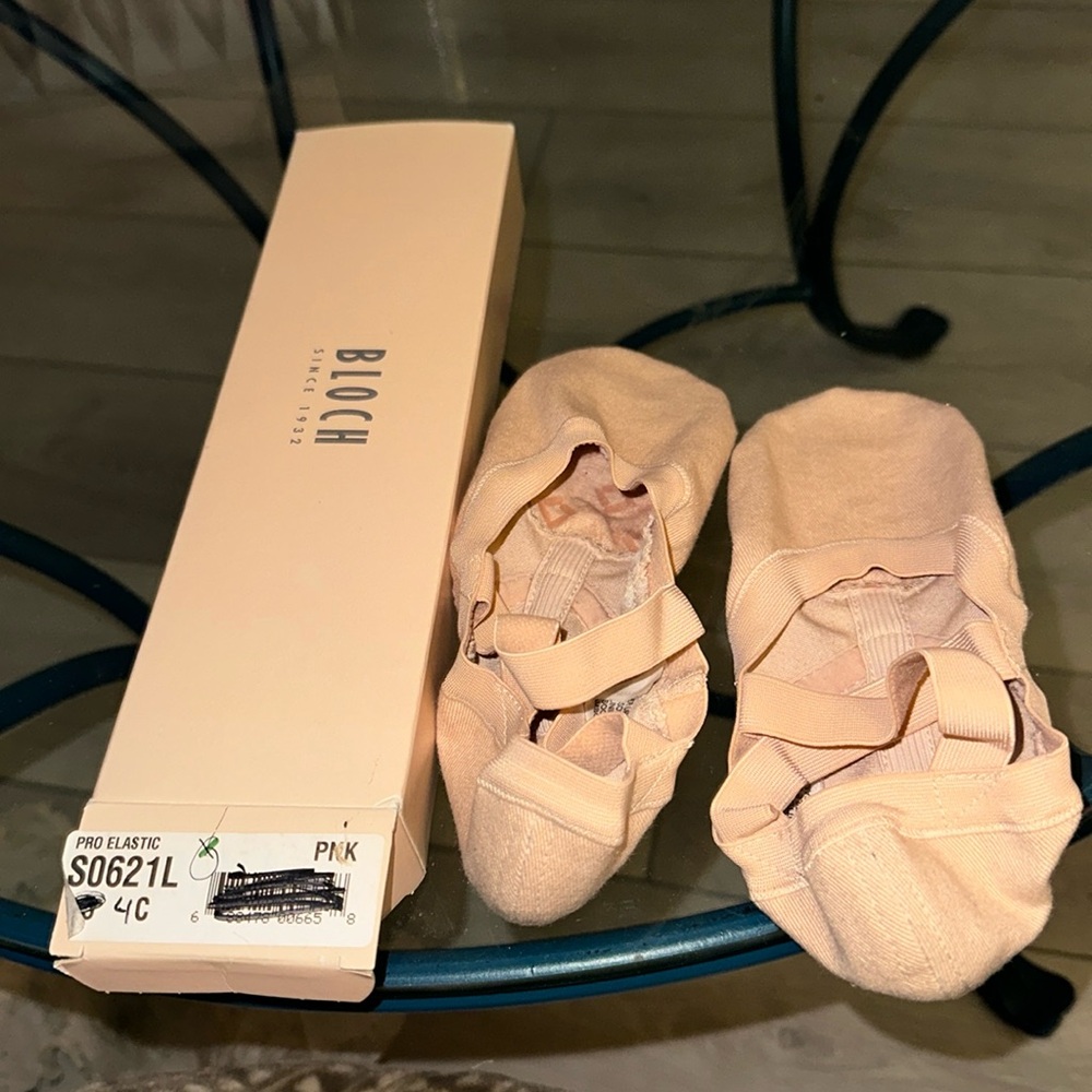 Women’s Ballet Shoes